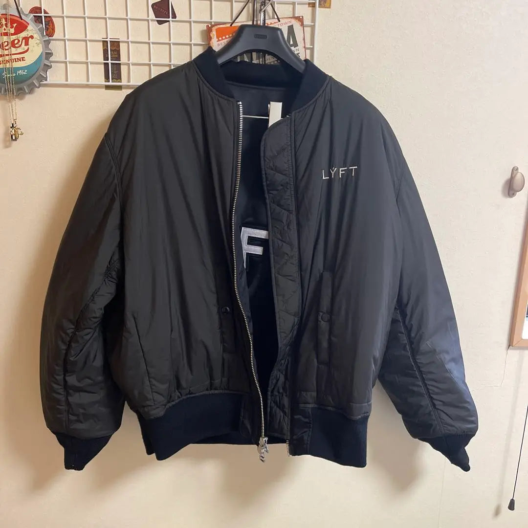 Chaqueta LYFT MA-1 Talla L Negro | LYFT MA-1 ジ ャ ケ ッ ト L サ イ ズ ブ ラ ッ ク