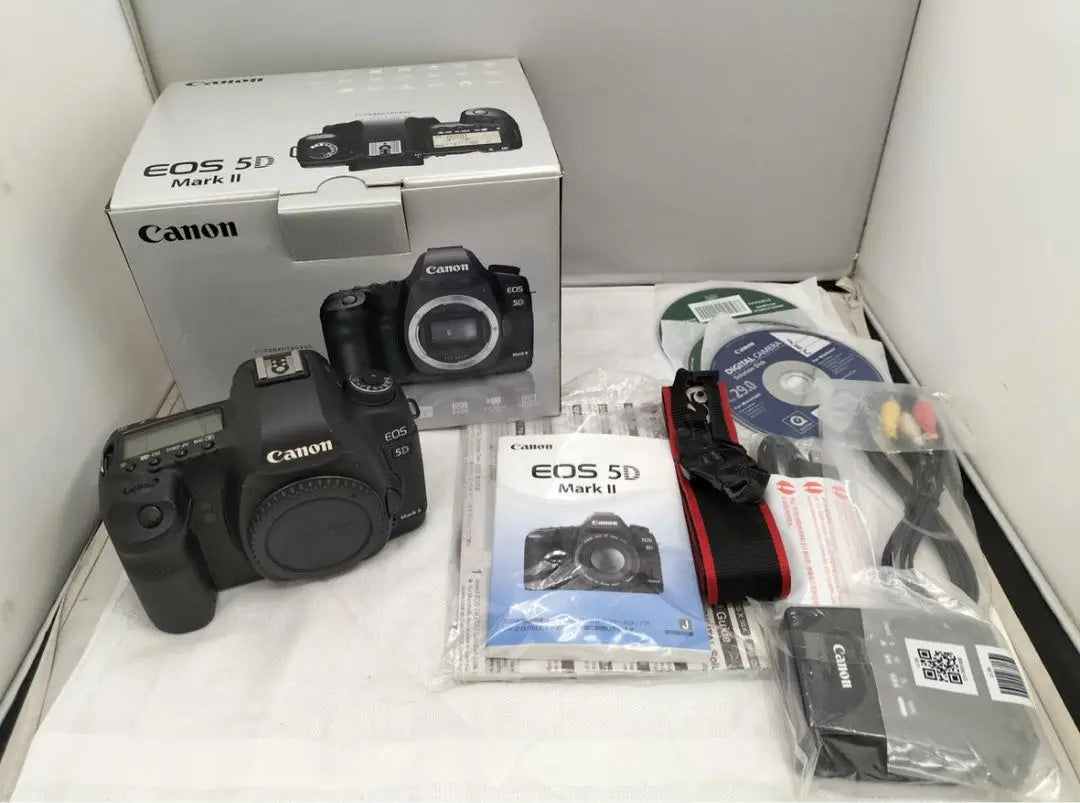 Canon EOS 5D Mark II unit | Canon EOS 5D Mark II 本体