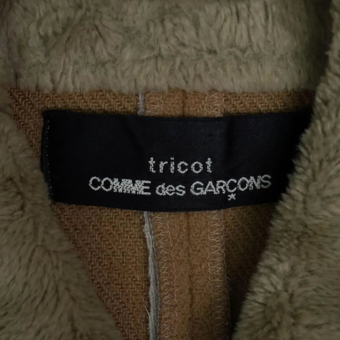 Chaqueta de pelo Trico Comme des Garcons beige en buen estado talla M