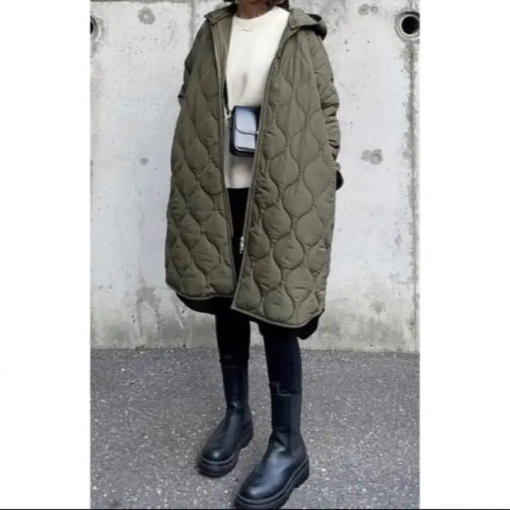 Quilted coat, long coat, plain green, knee length, hood, no collar, Korean