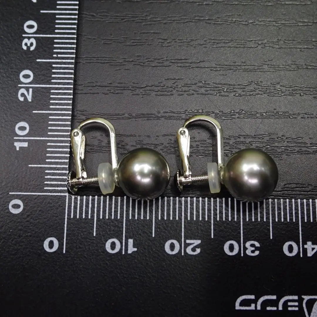 Pendientes grandes de mariposa negra y perla negra en oro blanco de 14 quilates K14WG