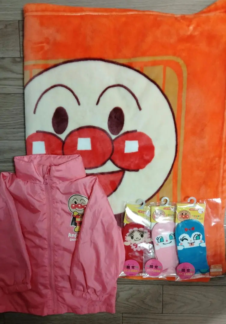 [Anpanman] Socks Raincoat Blanket 5-piece set with bonus♪