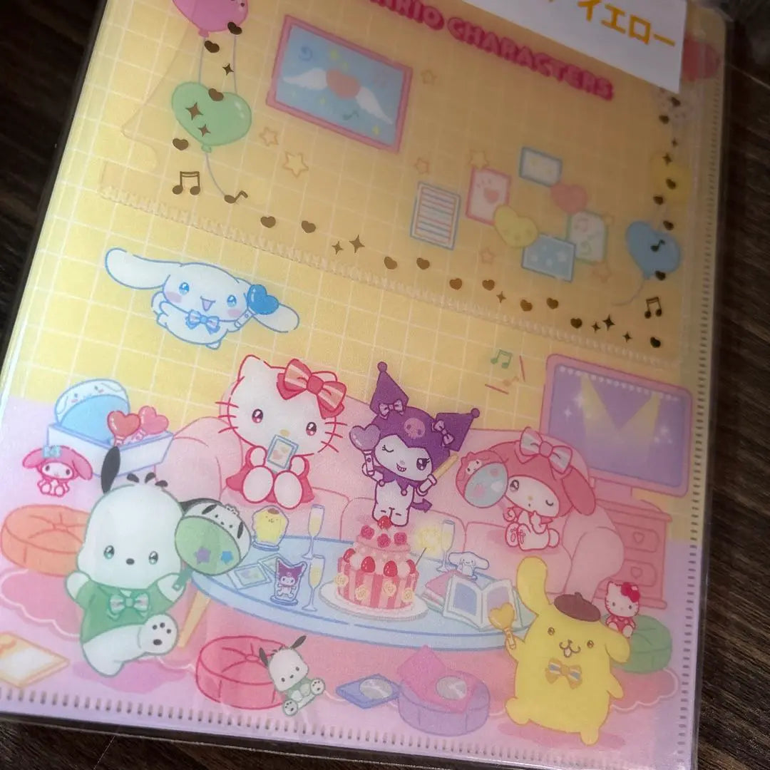 2024 Sanrio L size photo album Yellow Winning lottery Ichiban lottery lottery