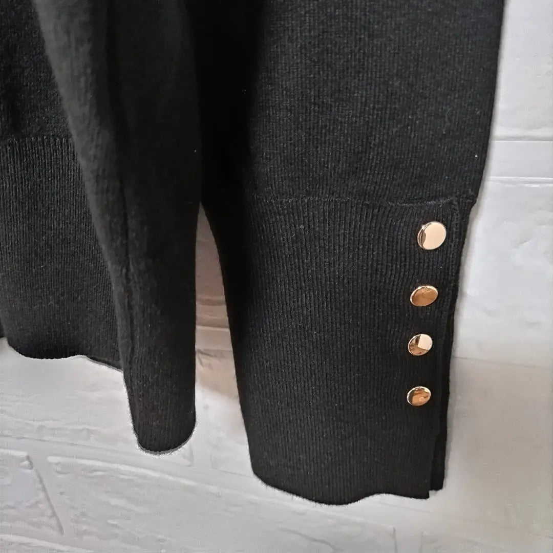 [ZARA] ZARA♡ Brand new and unused♡ Sweater♡ Long sleeves♡ Tops♡ Gold buttons【L】Black