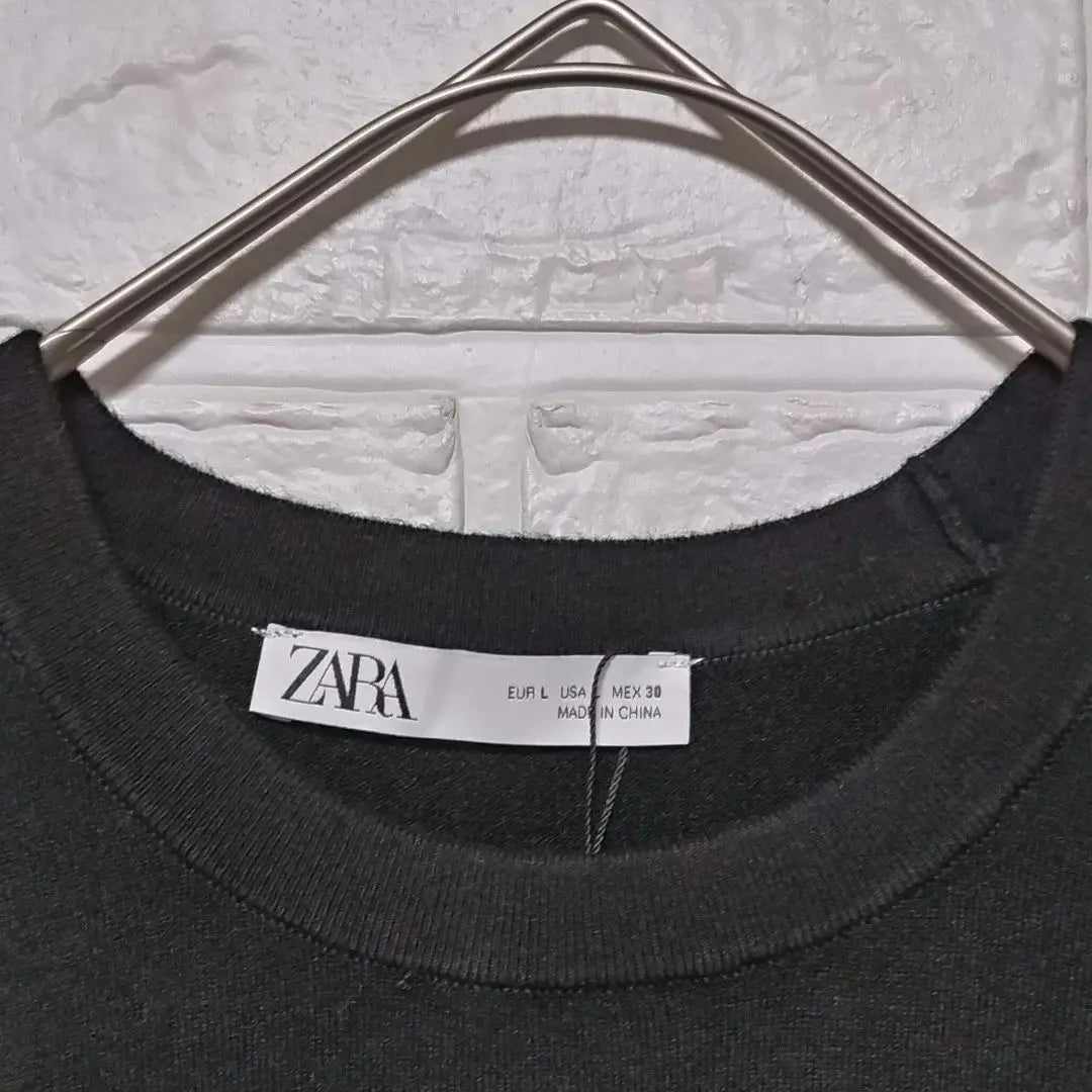 [ZARA] ZARA♡ Brand new and unused♡ Sweater♡ Long sleeves♡ Tops♡ Gold buttons【L】Black