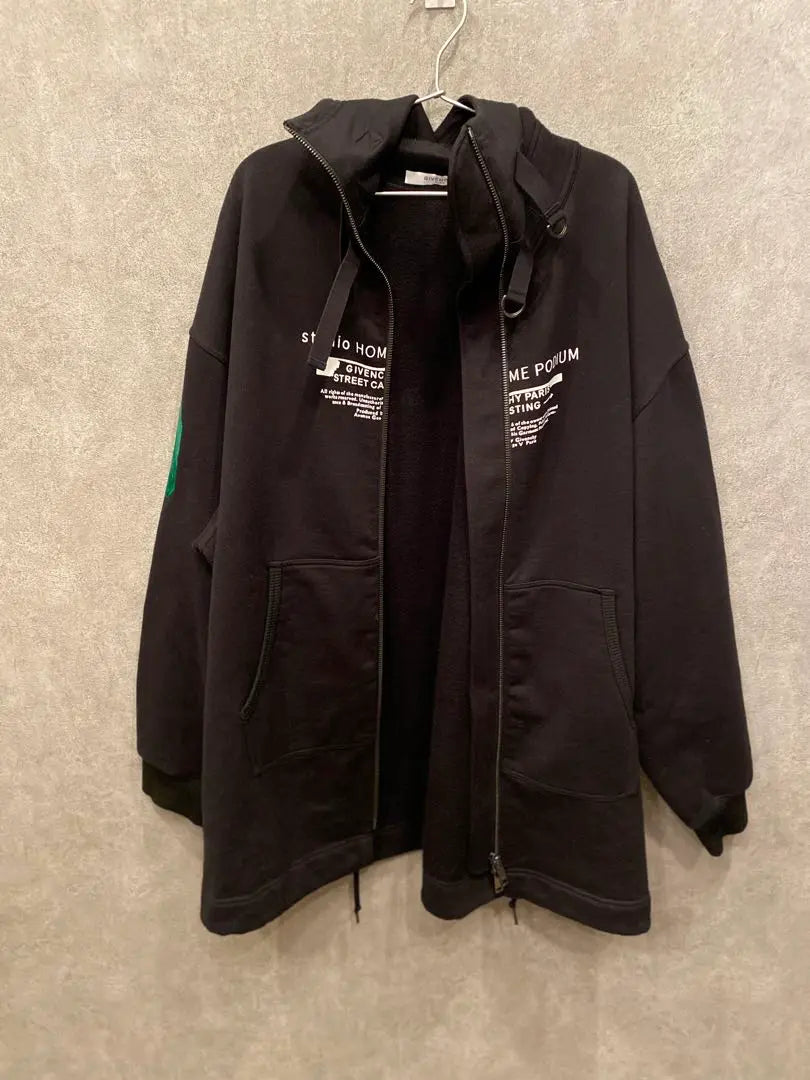 Regular price: 400,000 yen Givenchy Hoodie Coat Double Zip Drawcord Sold out immediately