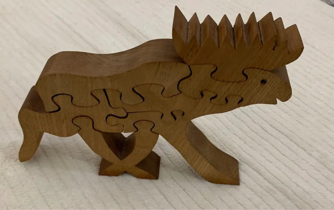 Elk (elk) wooden figurine