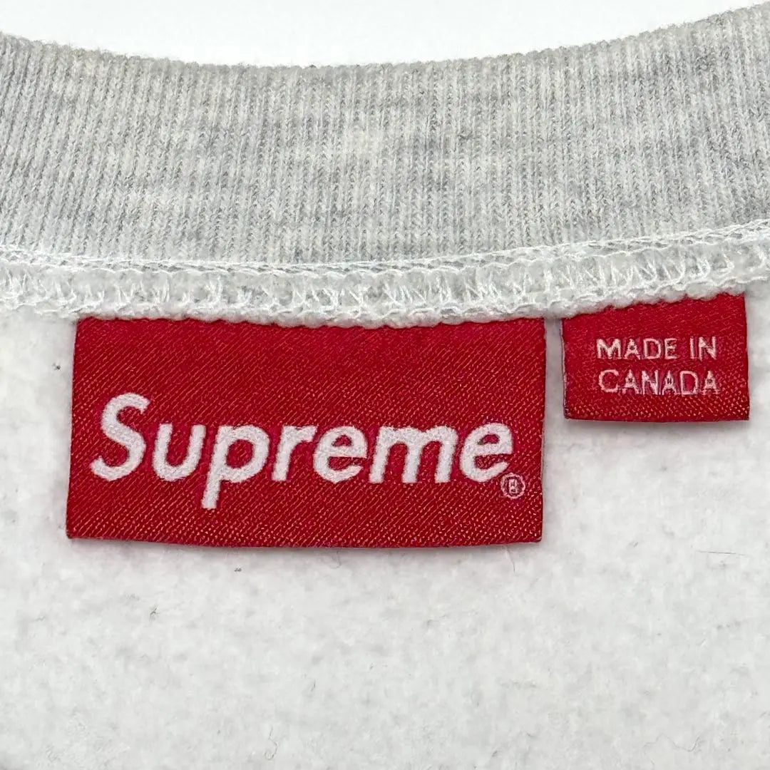 Sudadera de cuello redondo con logo de Supreme Box en gris ceniza