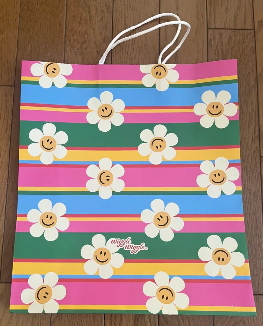 Korean Wiggle Wiggle Paper Bag Shopper Bag (Smile we Love)