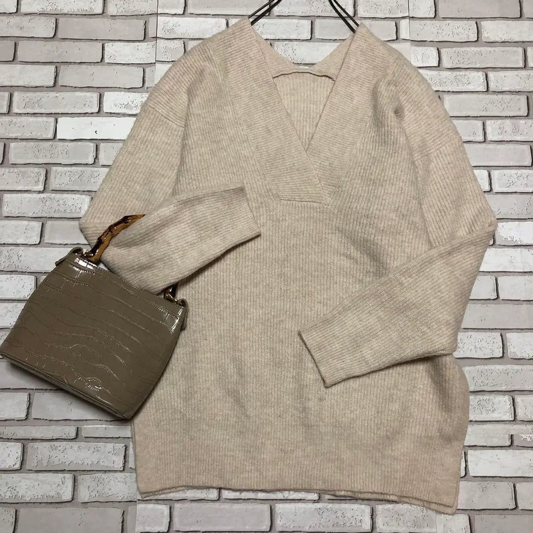 Mohair Sweater V -neck Yuru Dowapo Free Size Long Sleeve Cream Both Slits Slits | モヘアセーター Vネック ゆるダボ フリーサイズ 長袖クリーム色 両側スリット