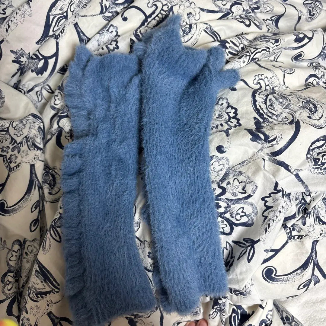 Good condition Casselini arm sleeve gloves blue