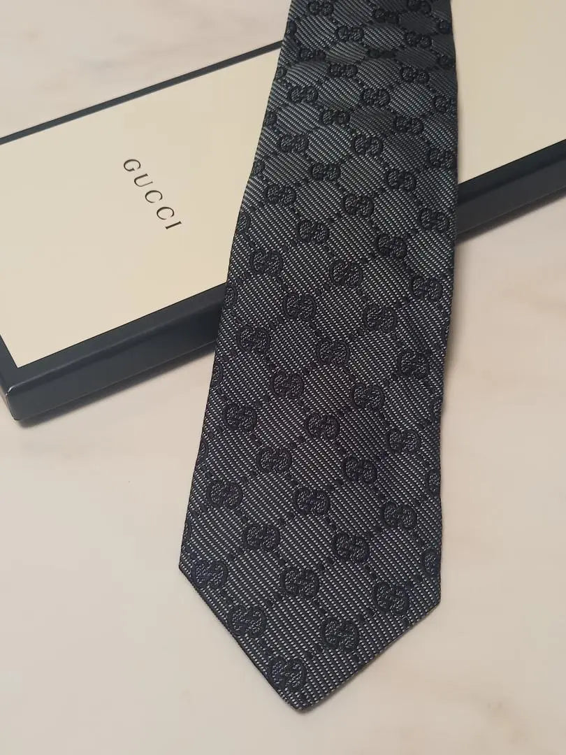 ✨Spring Sale⤵️✨Gucci✨Extremely beautiful, new grade, GG pattern, gray✨