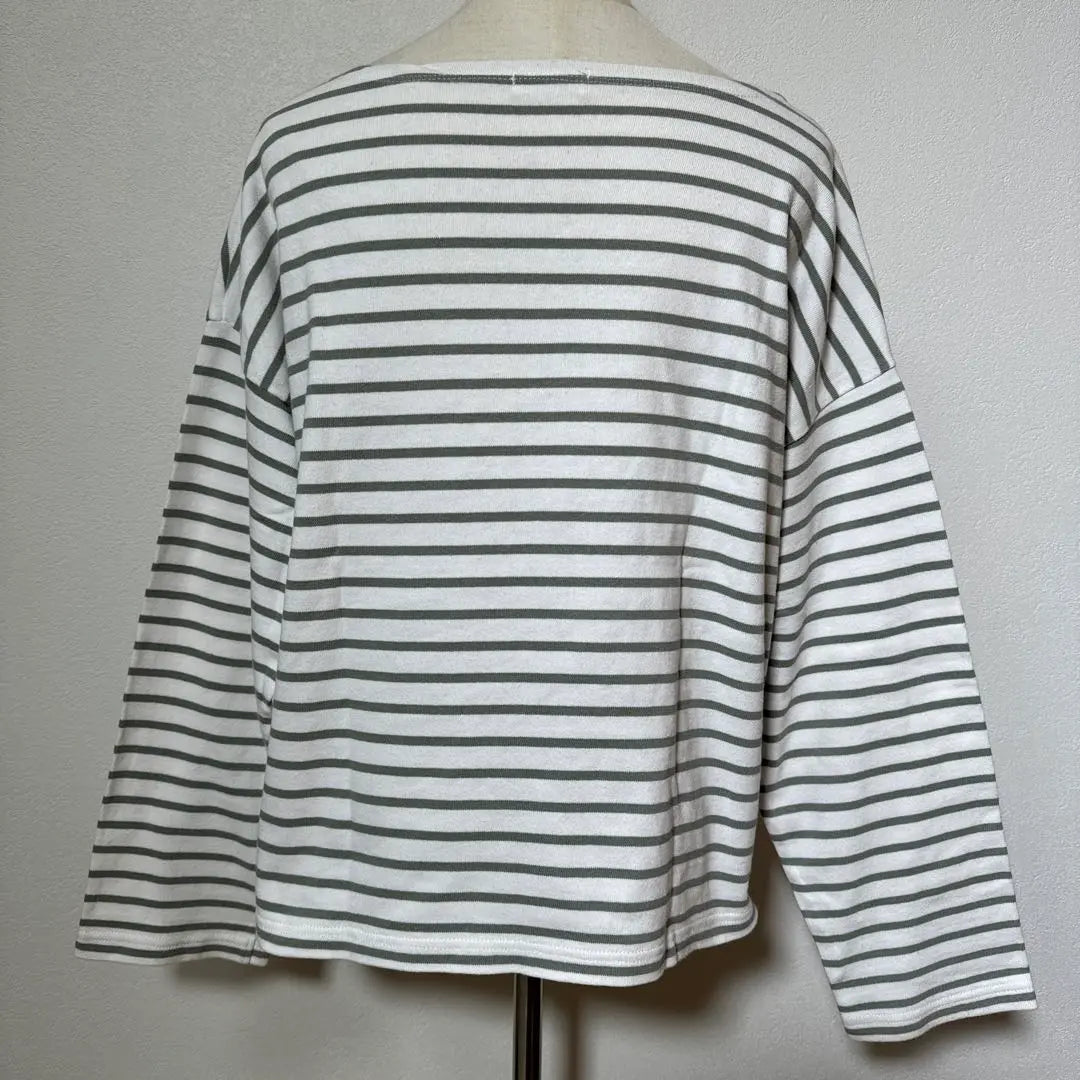 [Lawley's Farm] Cut and sew / striped pattern / white / cool neck / big silhouette