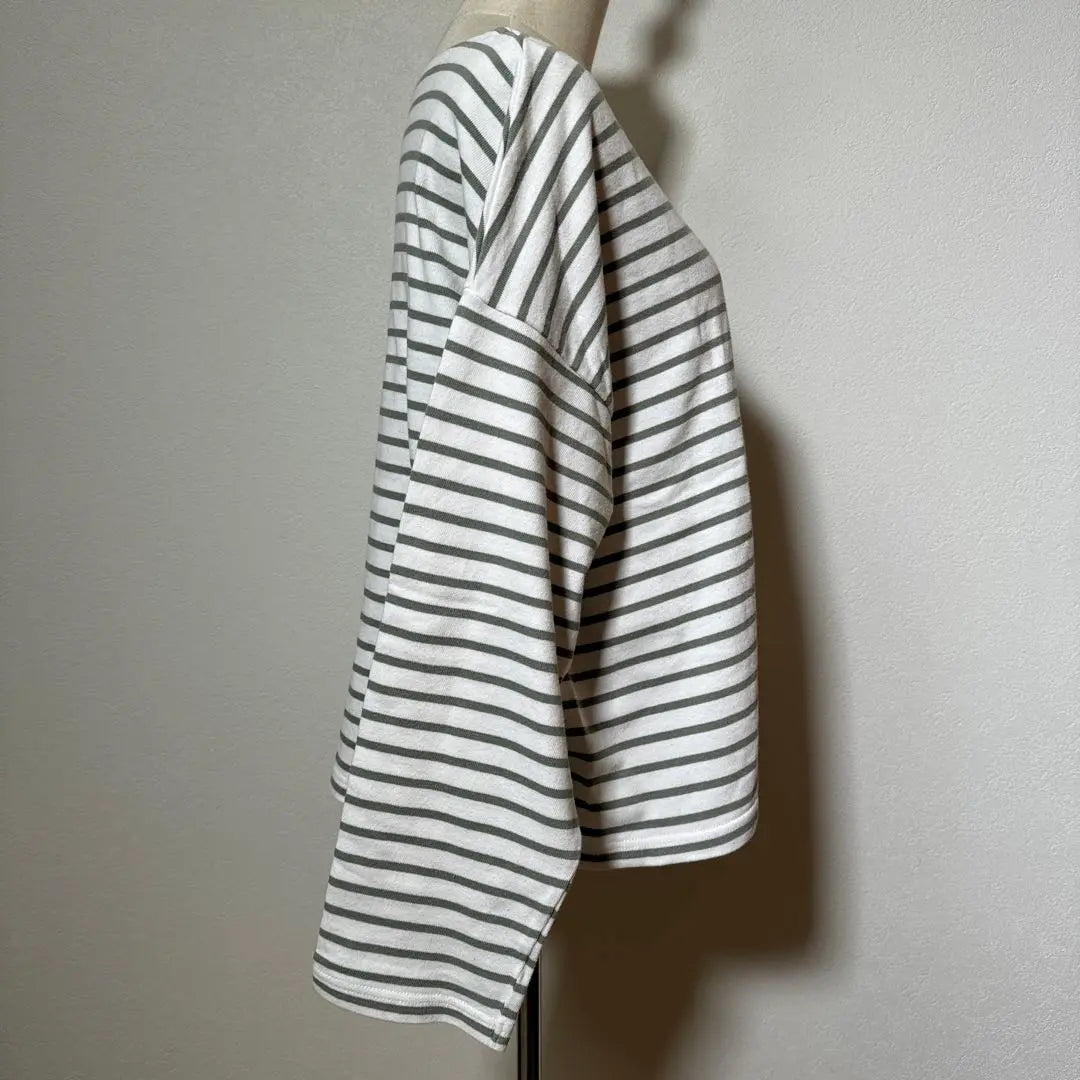 [Lawley's Farm] Cut and sew / striped pattern / white / cool neck / big silhouette