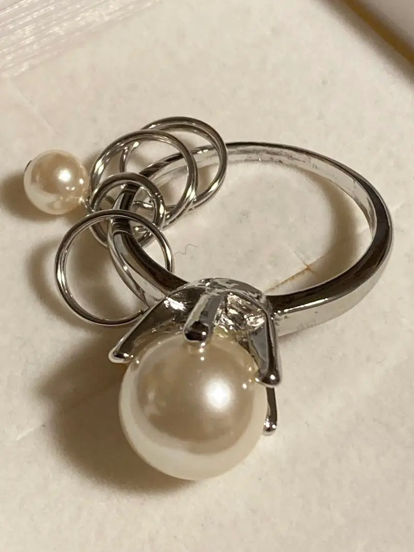 Pearl ring key ring key chain