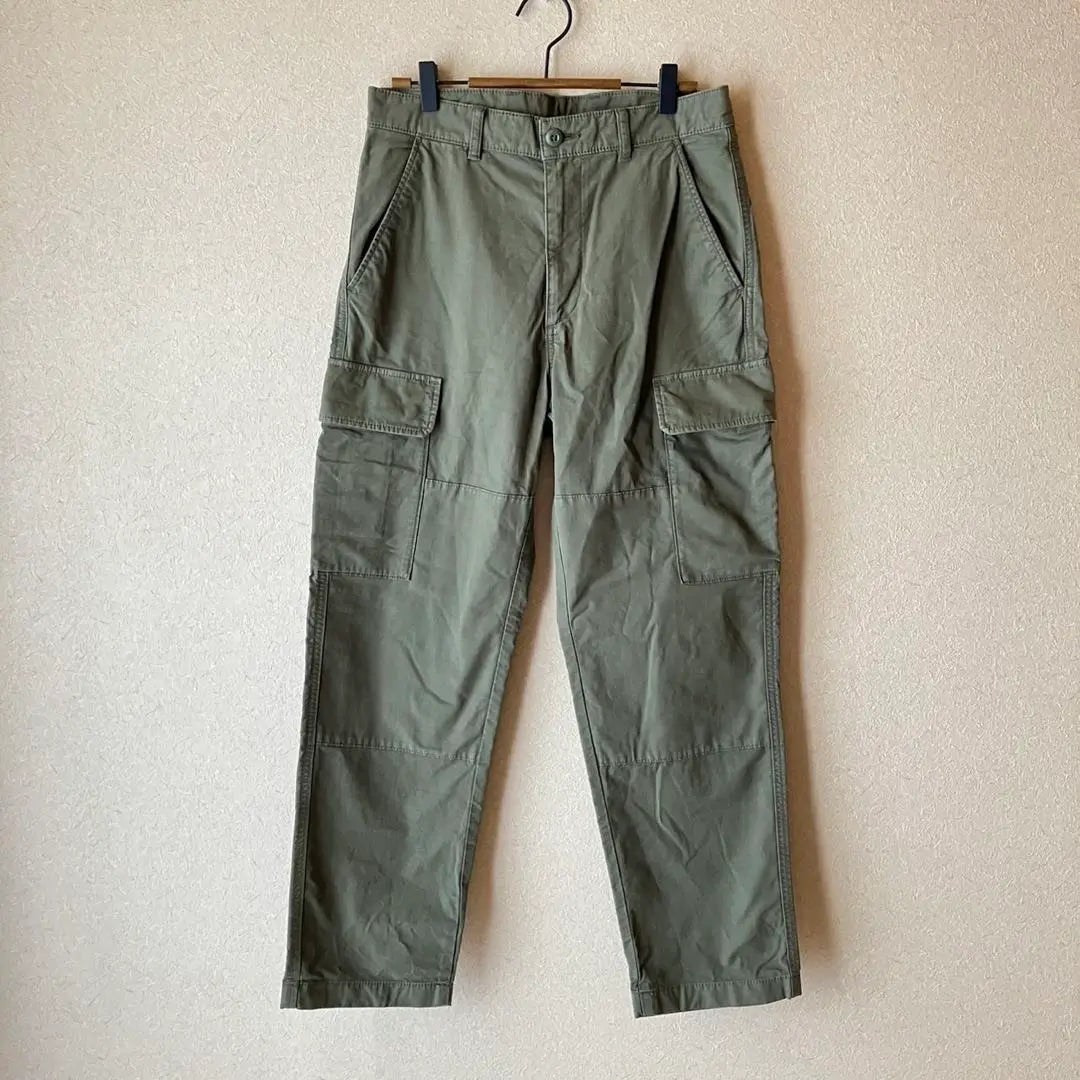 [UNIQLO] Pantalones cargo de algodón color caqui talla S unisex casual