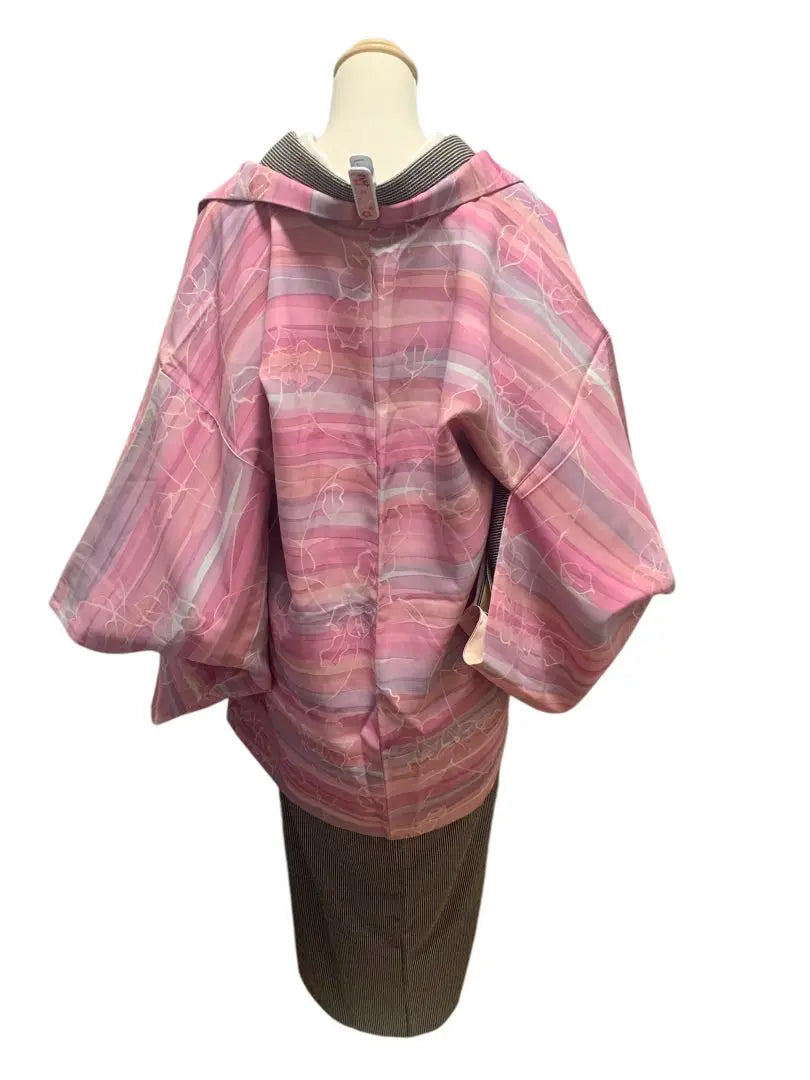 Haori Kimono New and unused item with basting thread Pink Floral pattern Gradient