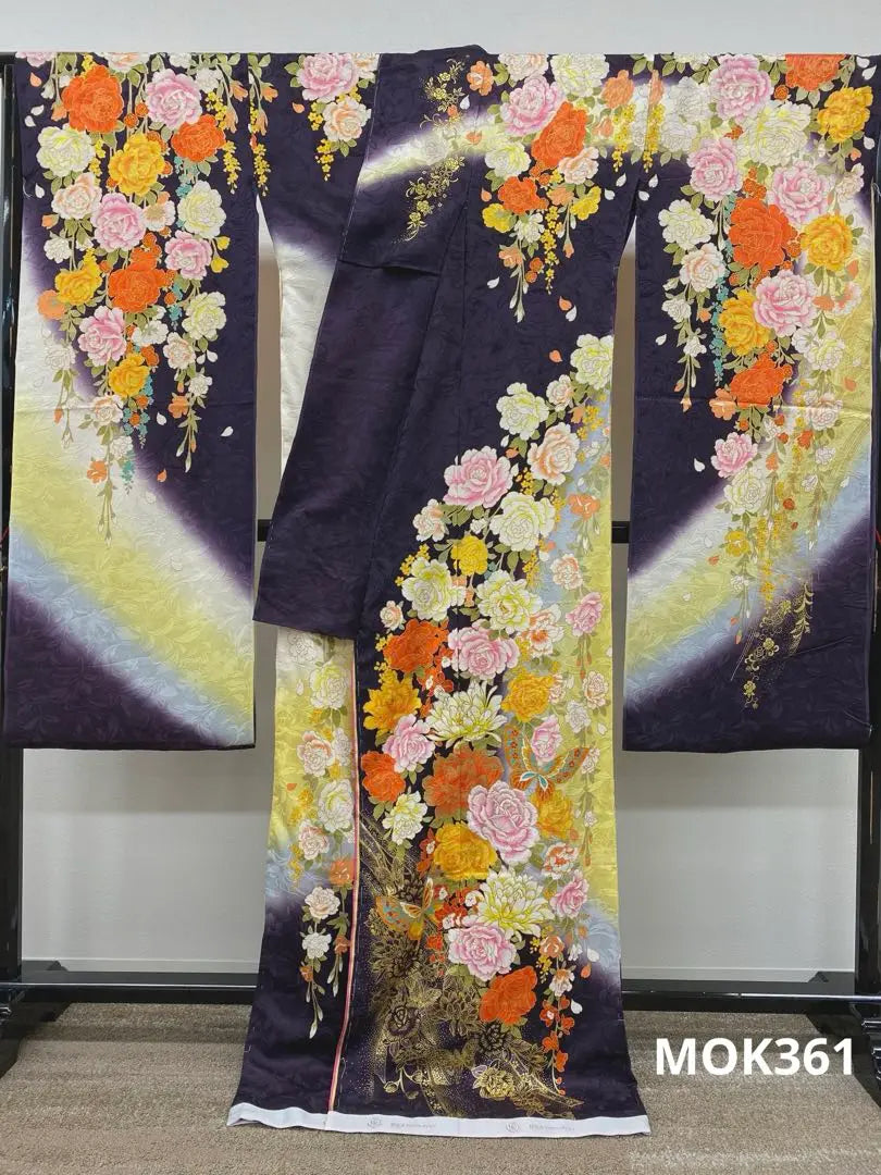 Kimono - Ala efímera Yumi Katsura Lame Bordado Monkin Supply Producto de seda pura sin forzar