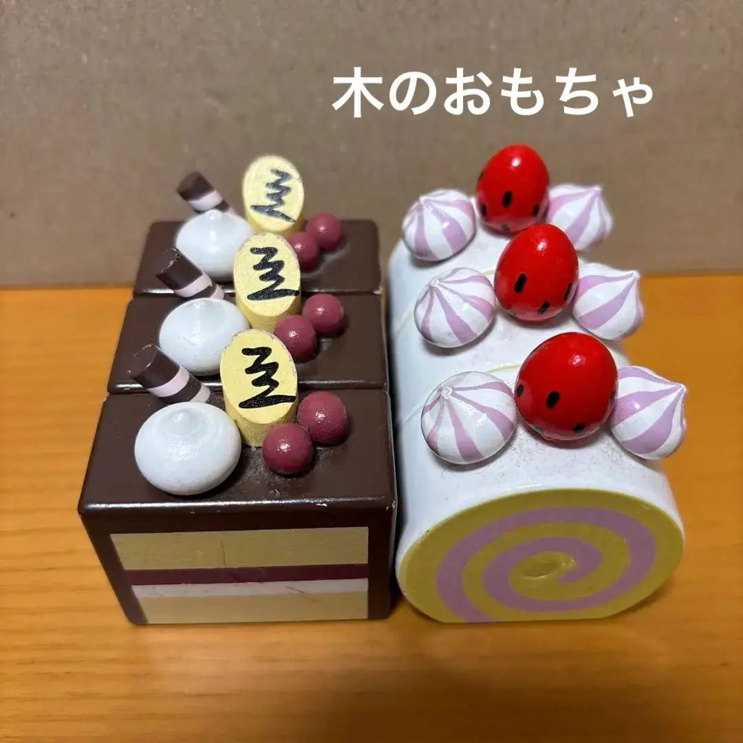 Wooden toy Daiwa play cake set