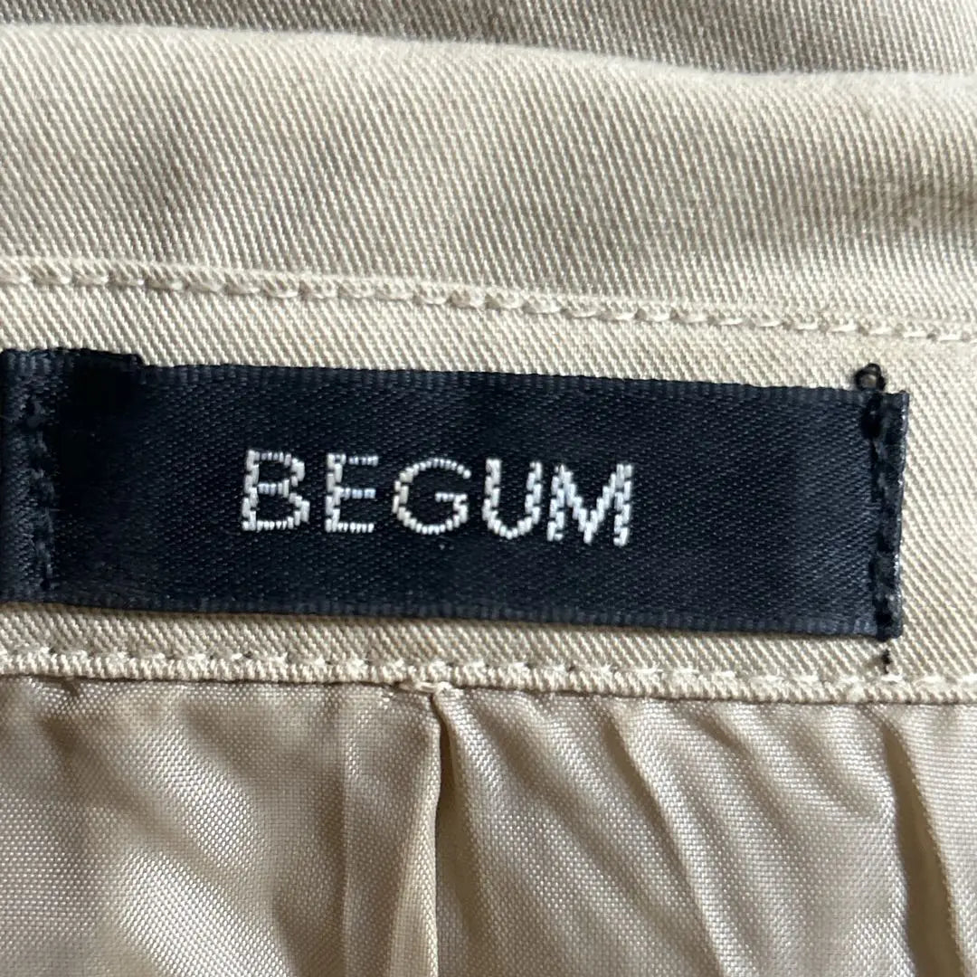 Gabardina Begum Plisada Beige M Manga Larga Oficina Casual ●