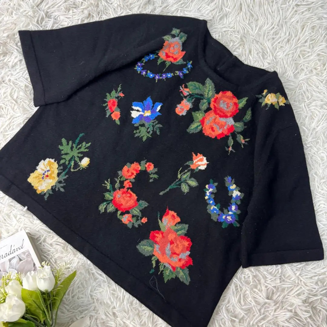 Hermoso estado ✨ Suéter floral 100% cachemira, negro, talla 11, talla L