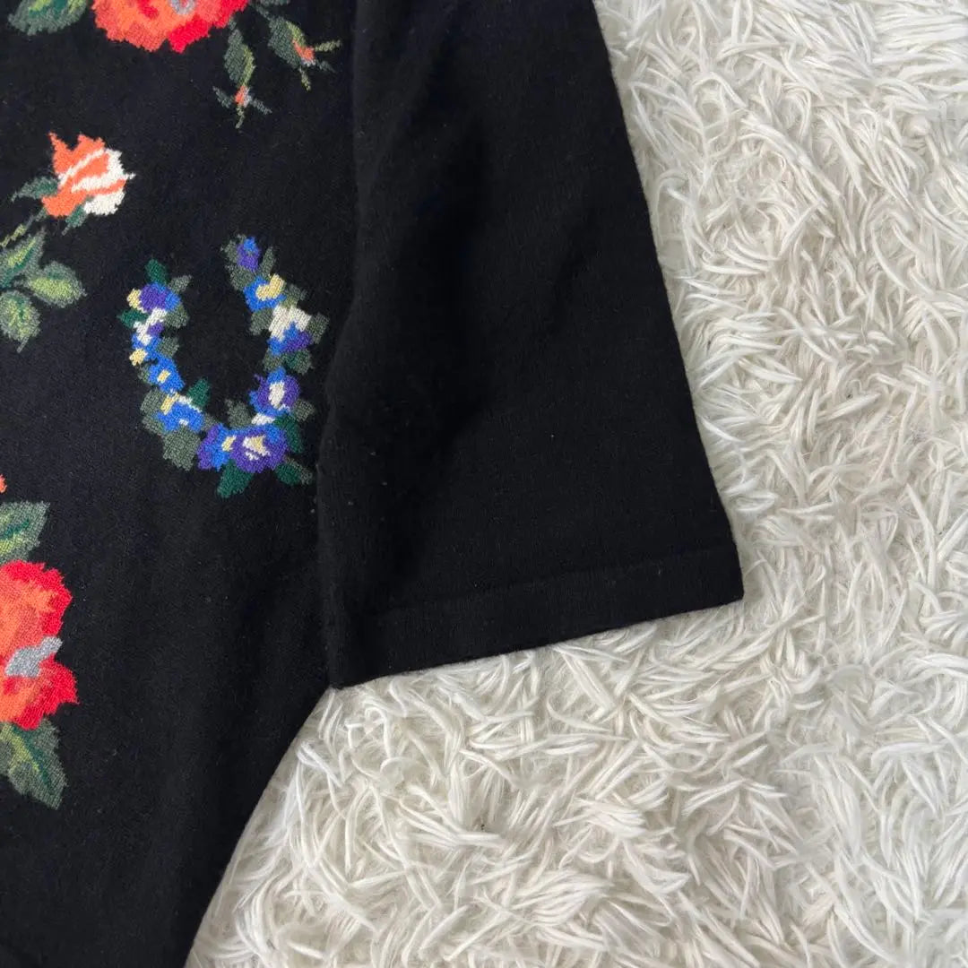 Hermoso estado ✨ Suéter floral 100% cachemira, negro, talla 11, talla L