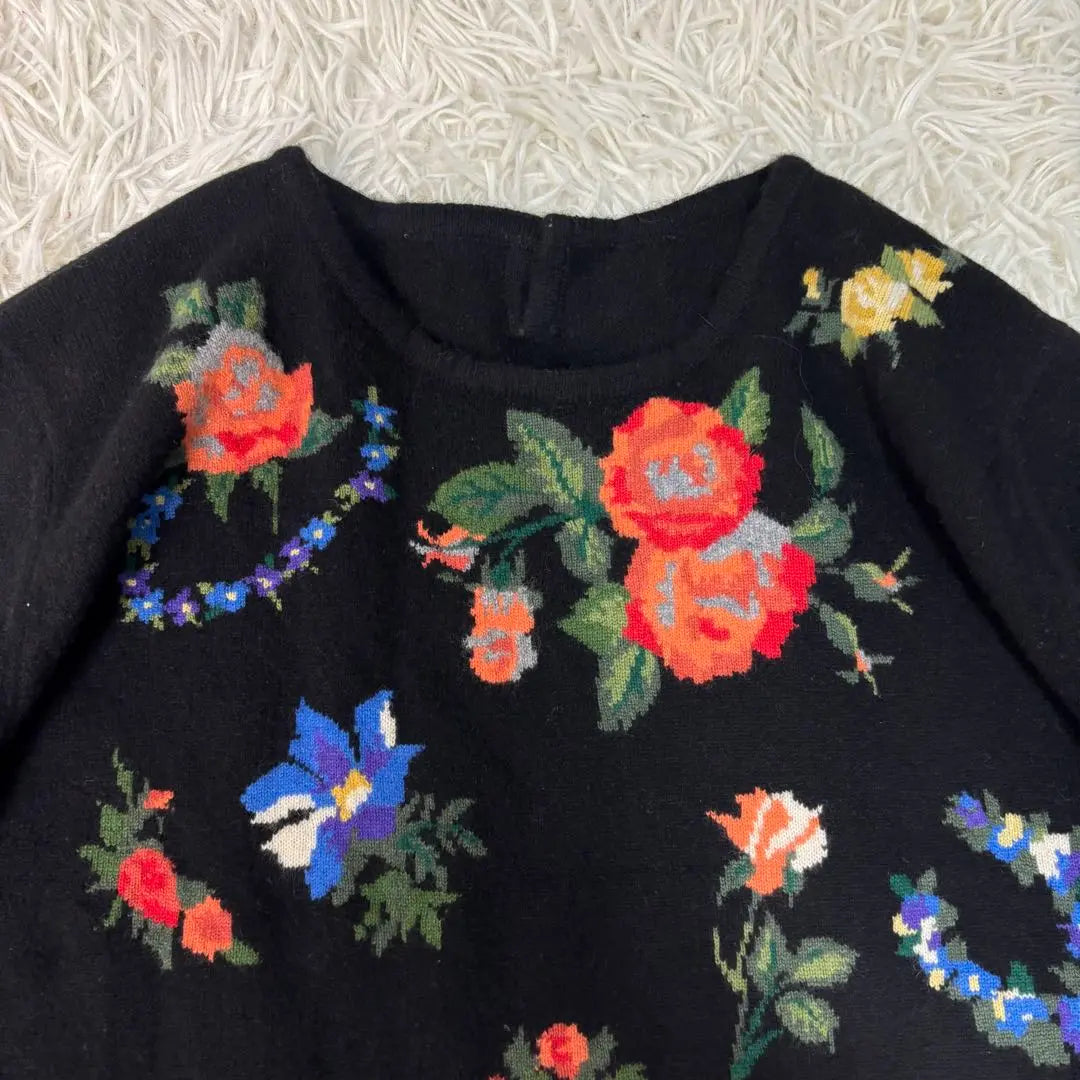 Beautiful condition ✨ 100% cashmere floral sweater, black, size 11, size L