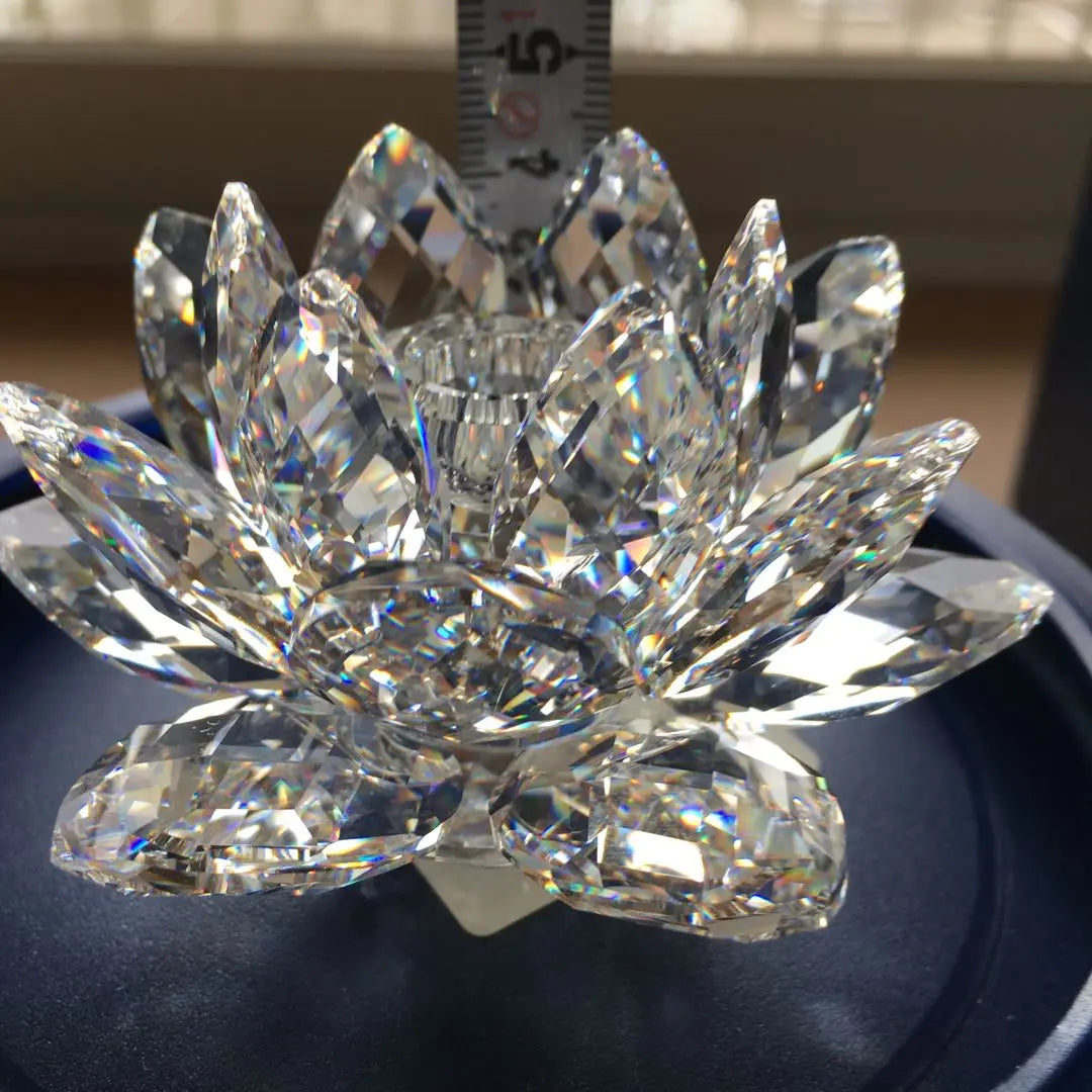 Swarovski Water Lily Candle Folding