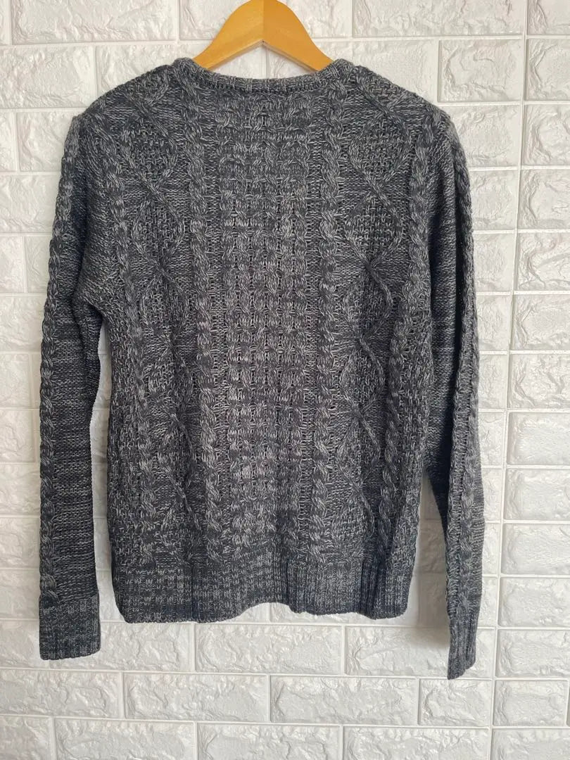 ☆New and unused with tag☆ZIP FIVE gray V-neck knit sweater!