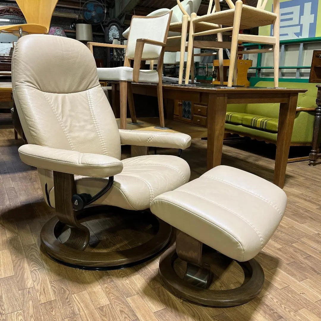 Echoness Consult Size S Stressless Chair & Ottoman Good condition