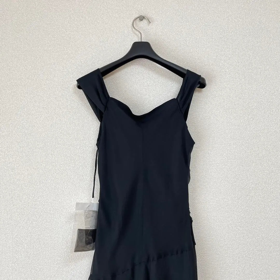 [New and unused] La Defense Chiffon drape dress