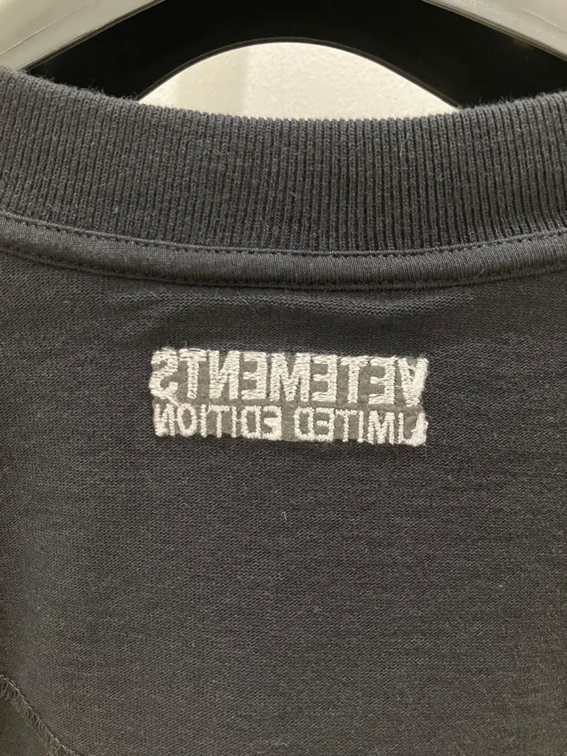 VETEMENTS VETEMENTS Long T