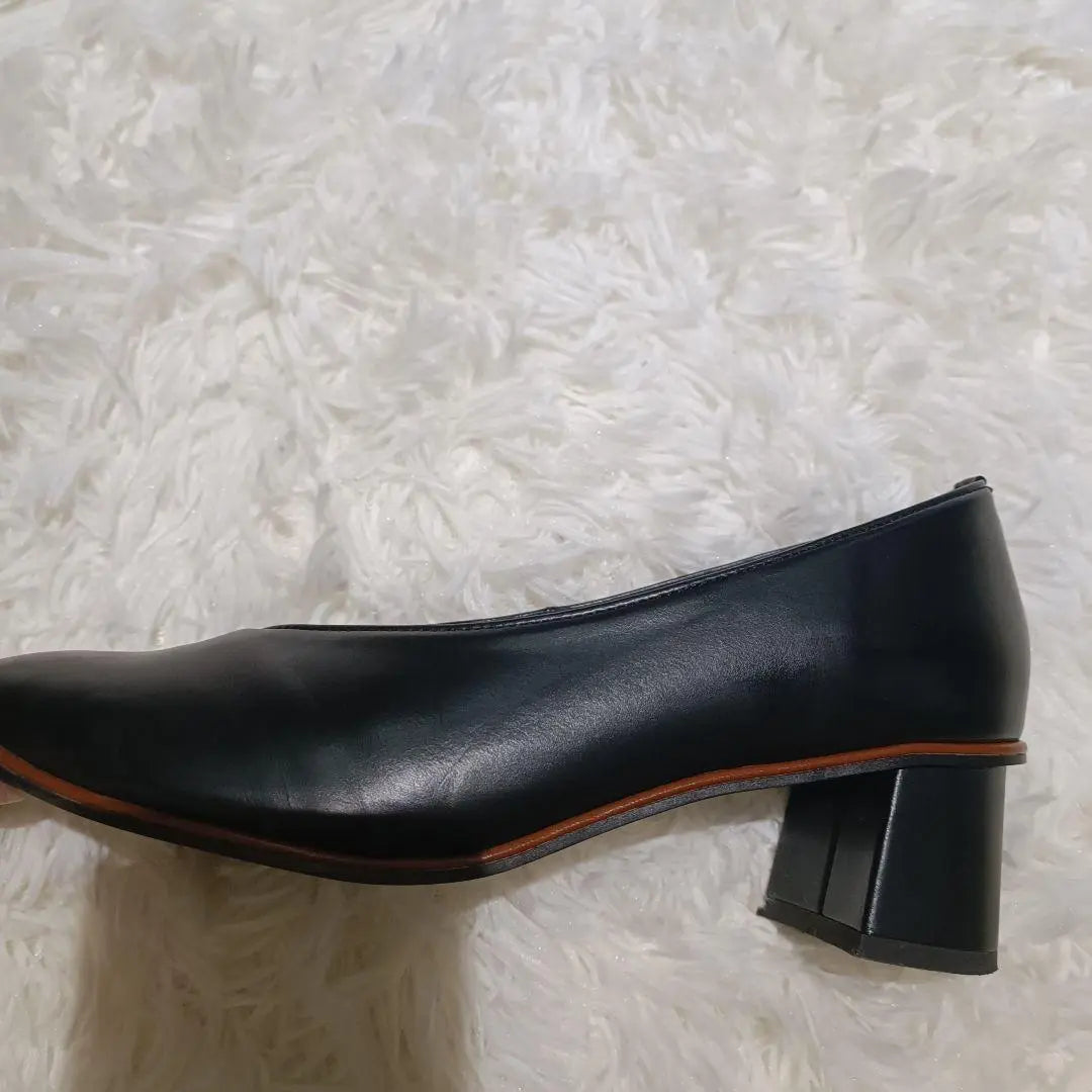 LETALON Square V-cut Black 23cm Chunky Heel