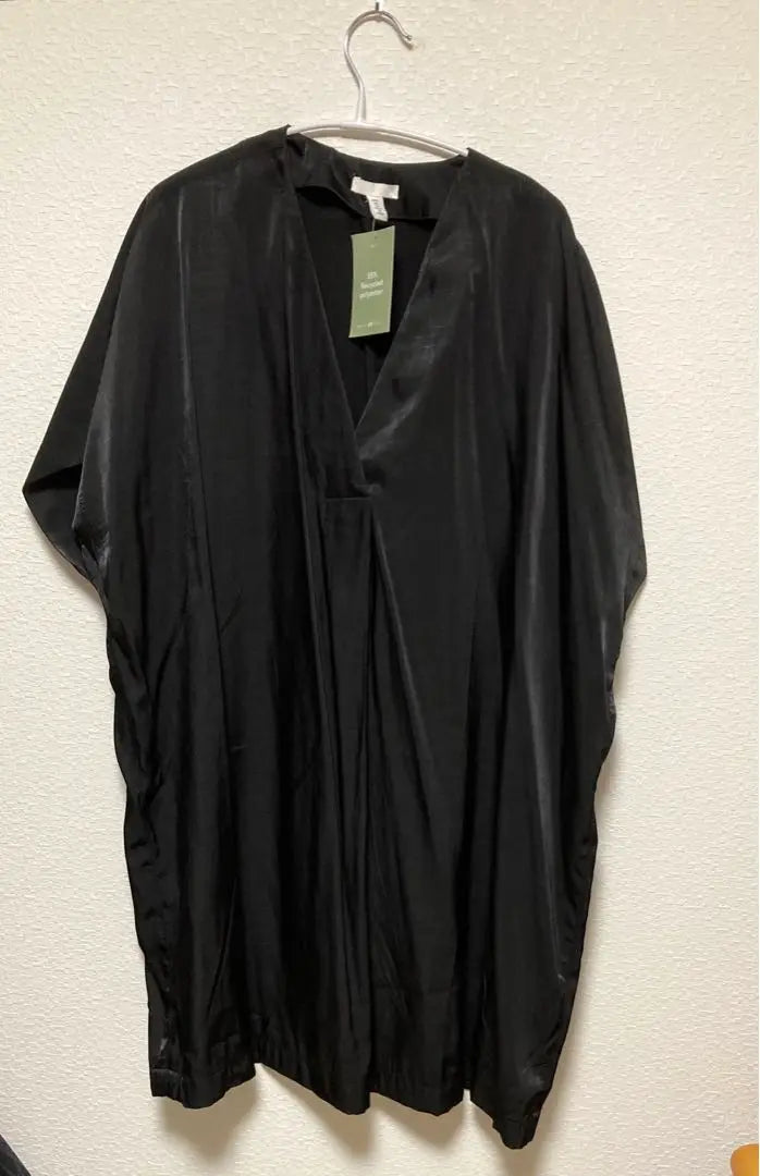 Sold out item, new, unused, with tag, H&M glossy tunic dress