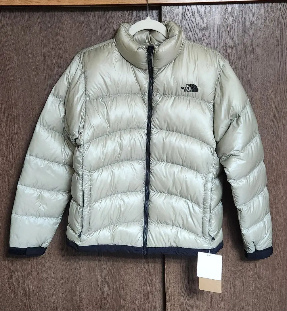 THE NORTH FACE Chaqueta de plumas beige | LA CARA NORTE