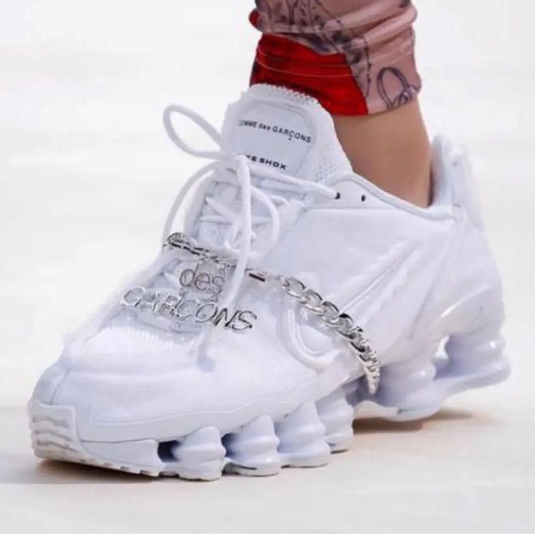 Unused, extremely beautiful condition 28.5 Comme des Garcons Hompleus NIKE Shox sneakers