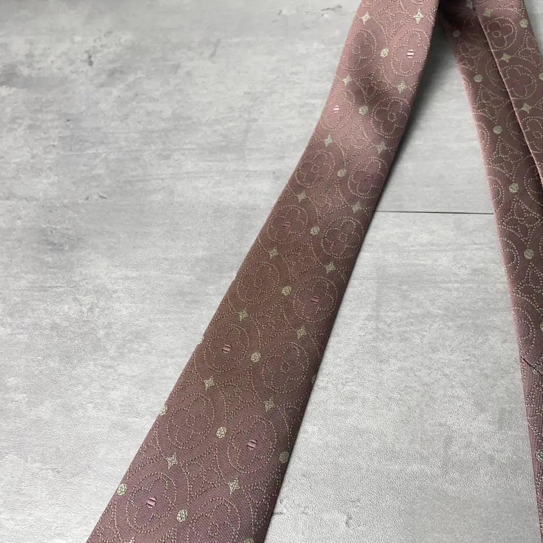 Beautiful condition LOUIS VUITTON Jacquard Monogram Floral Tie Azuki bean color