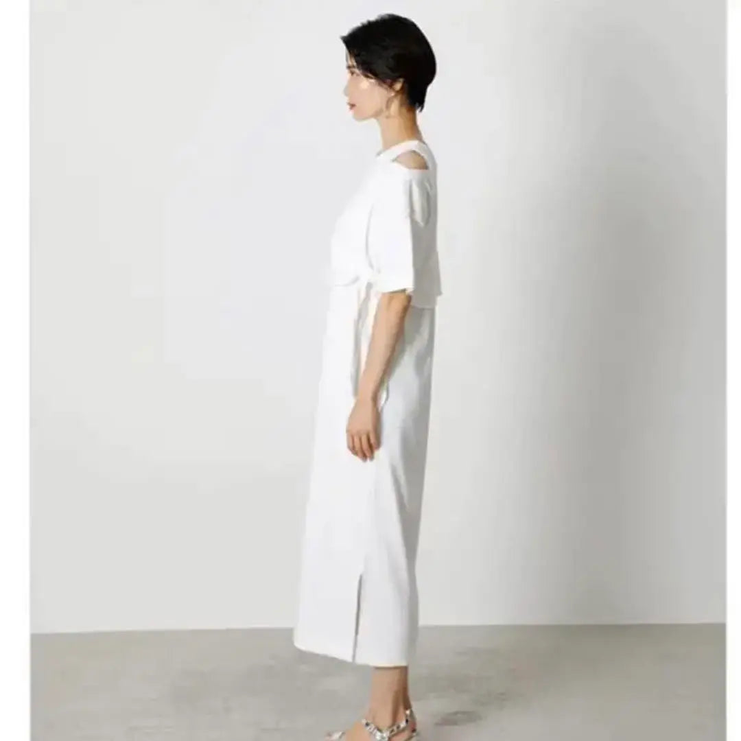 Final price reduction! [New and unused] AZUL BY MOUSSY white dress