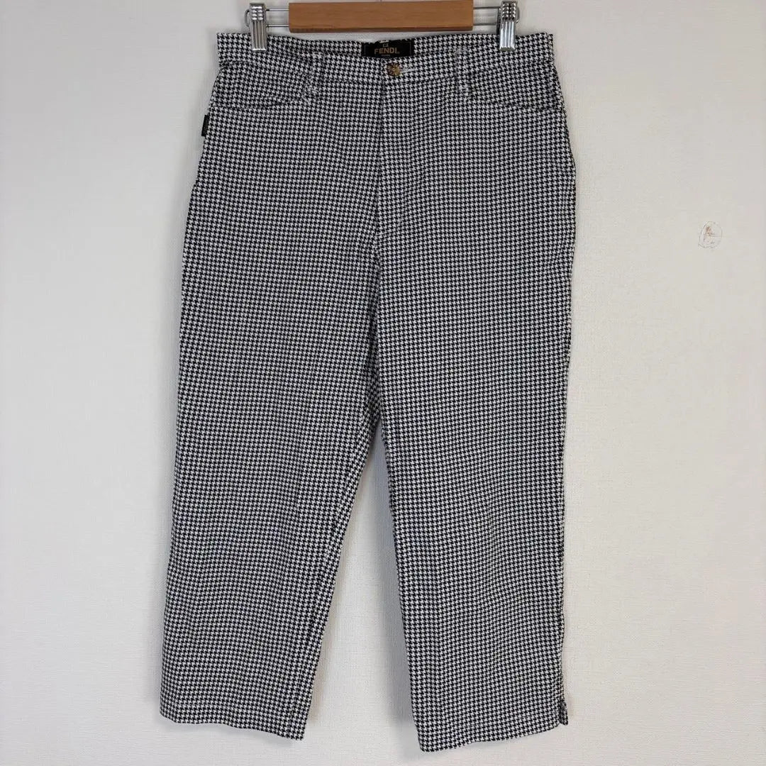 ◇Fendi [M] Half pants Houndstooth pattern Slim Beautiful stretch