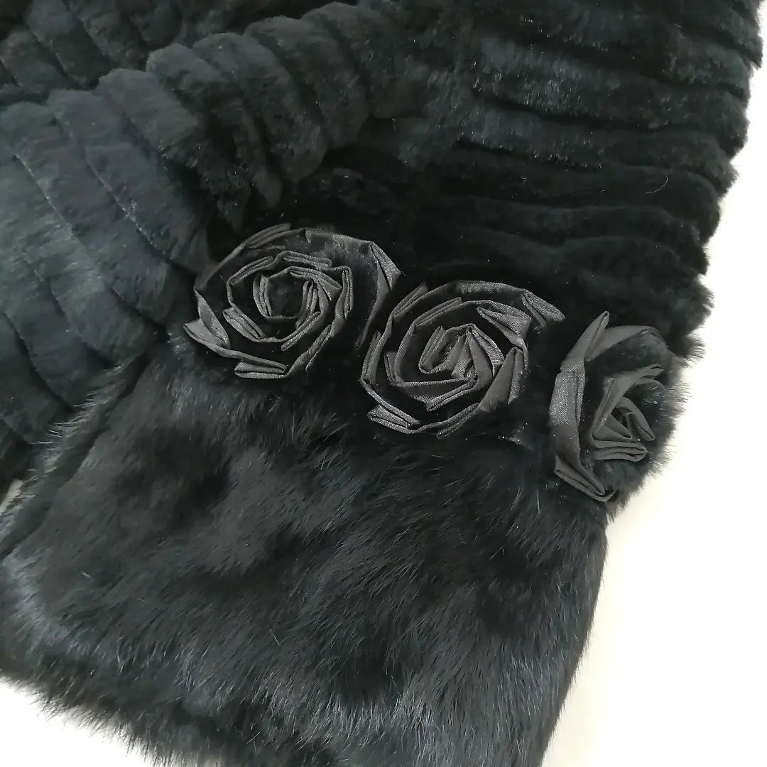 Beautiful condition ✨ High-quality fur coat Rabbit Fox Flower Real Fur Black М