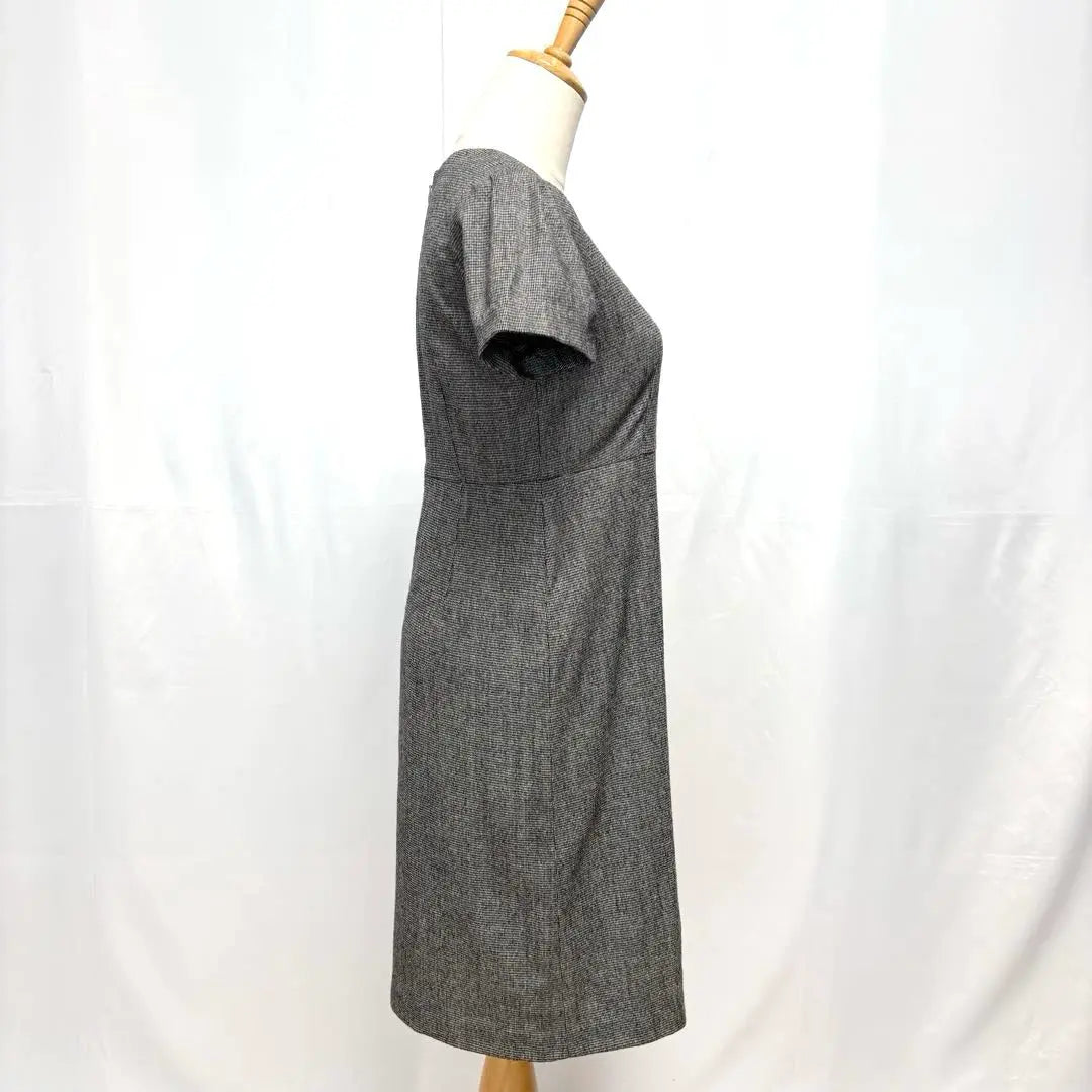 Theory Luxe Vestido hasta la rodilla Manga corta Falda ajustada Lana Gris M