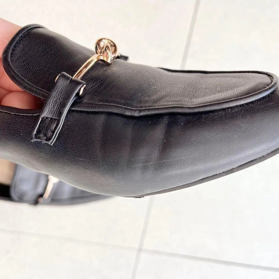 [With metal fittings] Decorative loafers, black, synthetic leather, soft, width narrow, 23.0cm