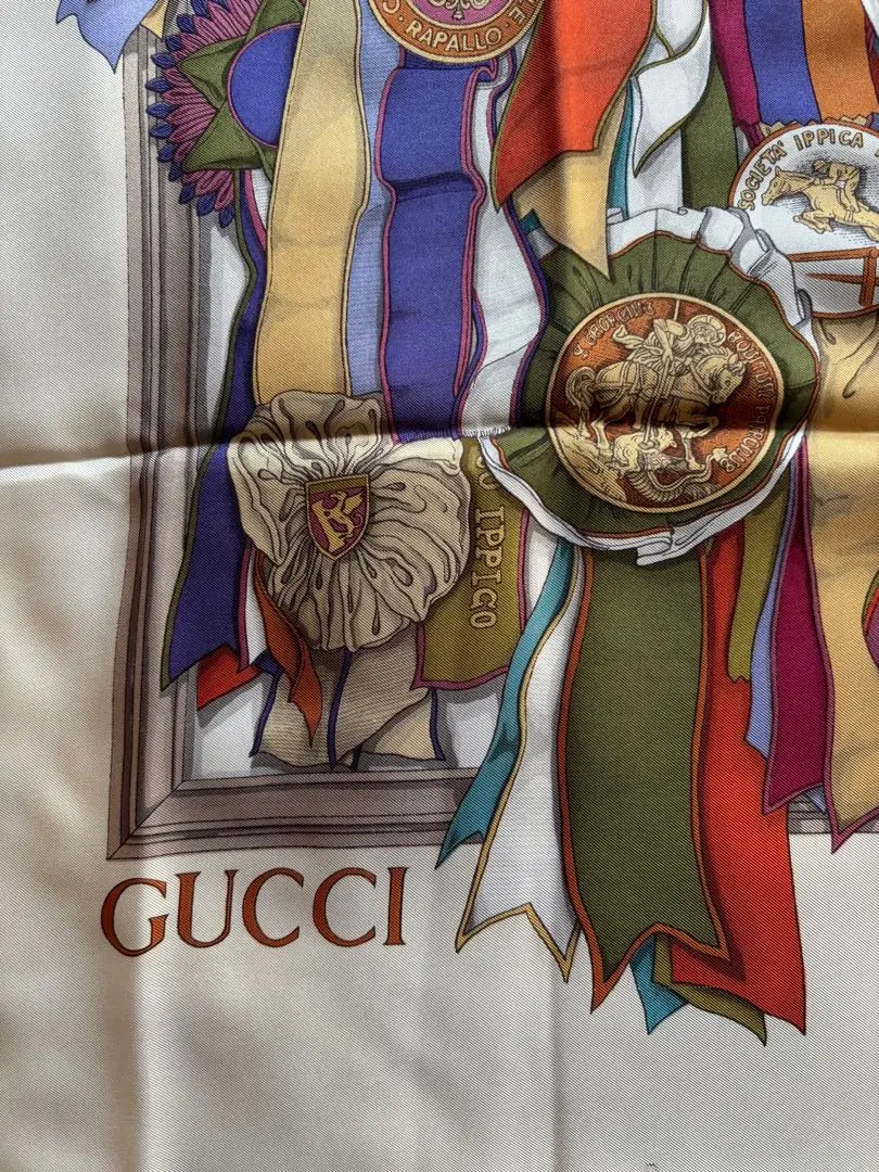 [Unused and beautiful] GUCCI White Colorful Ribbon Print Silk Scarf