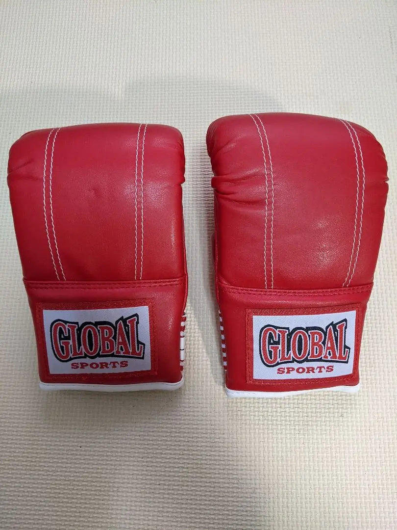 Boxing gloves