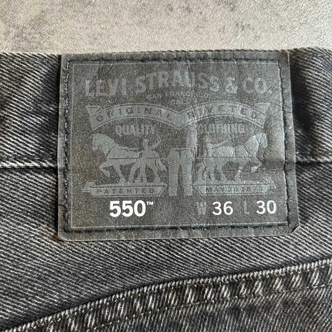 Levi's 550 Fade Black Denim Ink Black W36 Circle R Black Patch