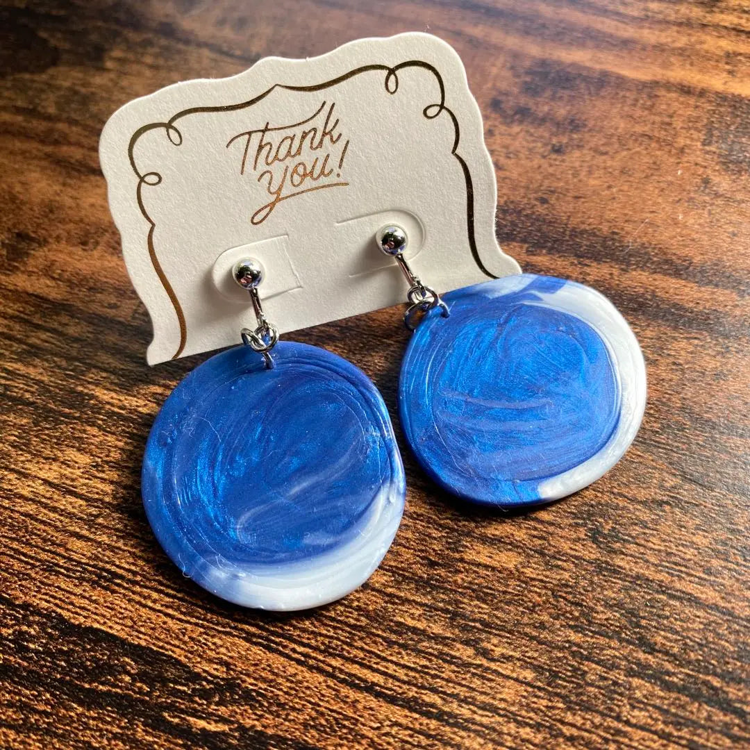 No.32 Blue White Lips Sealing Wax Handmade Earrings