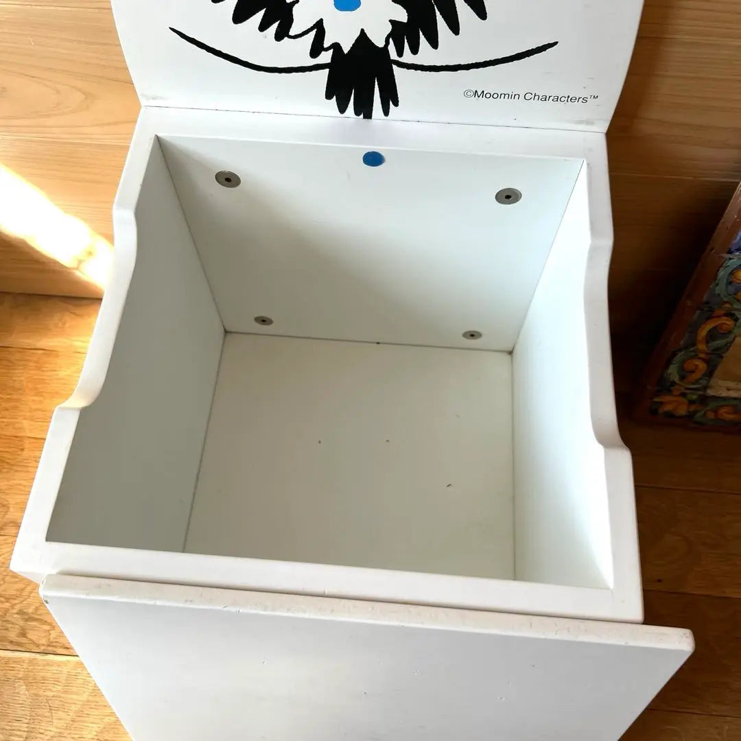 Caja de almacenamiento con macetas del personaje Moomin (Snufkin), también se usa como silla♪