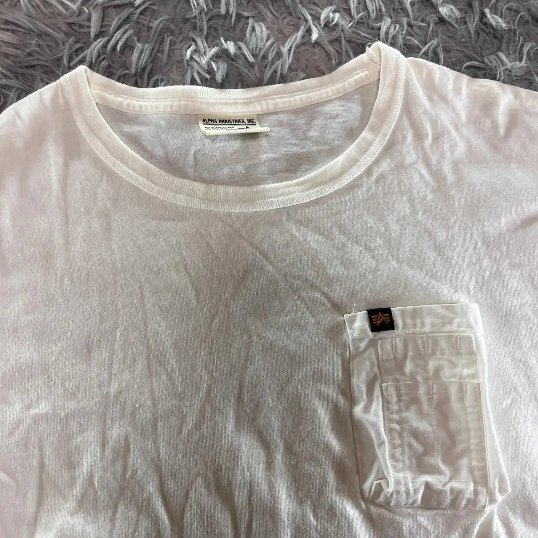 ✨Hermosa condición✨ ALPHA INDUSTRIES INC Camiseta blanca Talla M