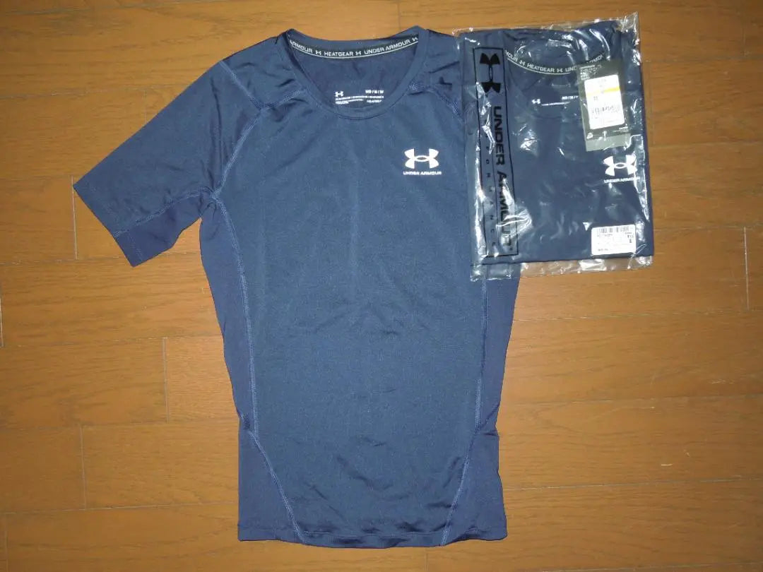 Under Armor Heat Gear T -shirt M size Navy 2nd (of which one new one) | アンダーアーマー　ヒートギア　Tシャツ　Mサイズ　ネイビー2着（うち1着新品）