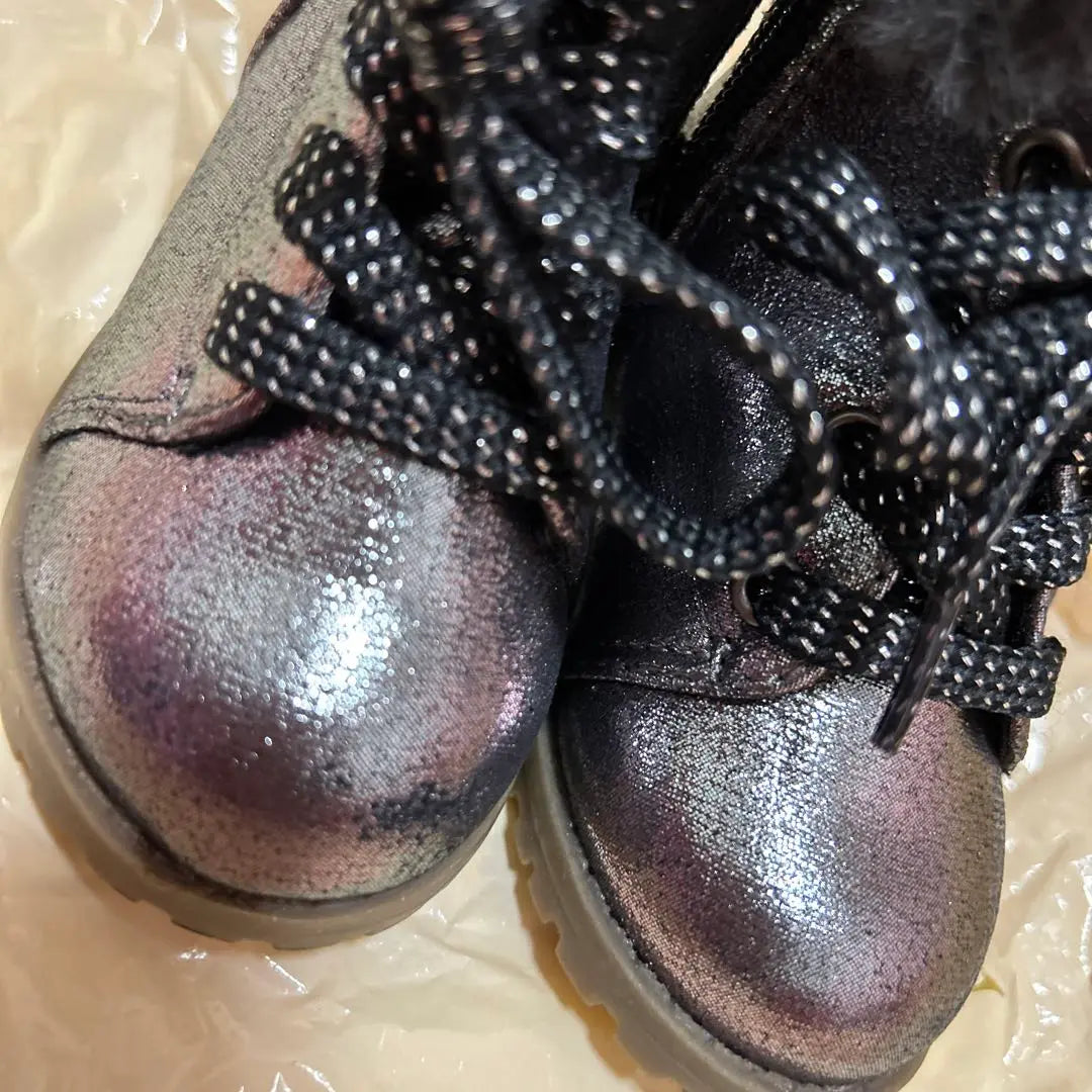 ✳️ Final price cut ✳️GAP Kids Shoes Kids Boots Metallic Gray Fur with Boots | ✳️最終お値下げ✳️GAP キッズ靴　キッズブーツメタリックグレー ファー付きブーツ